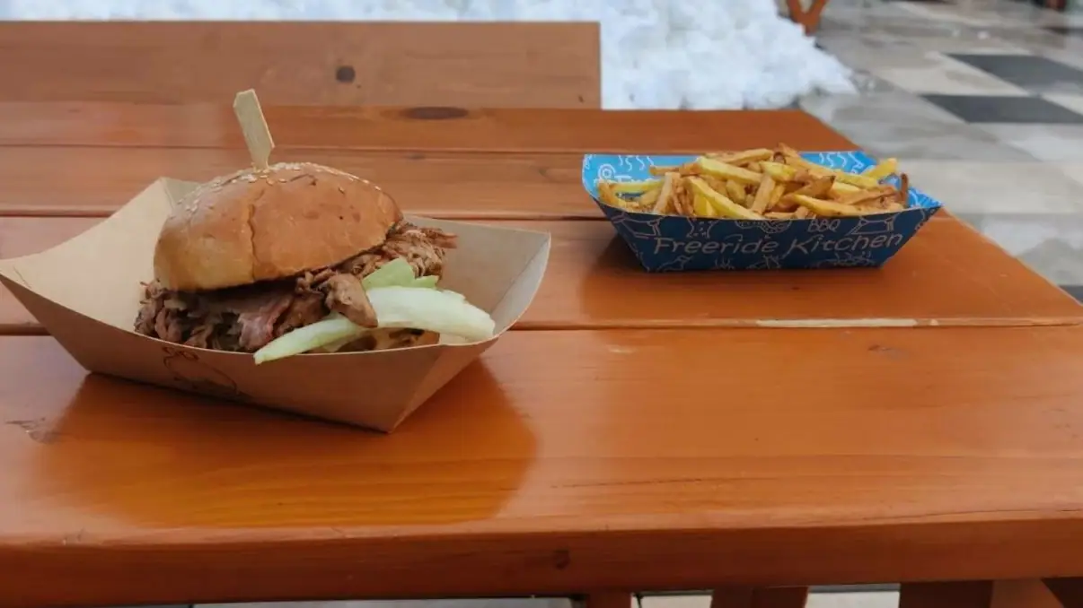 Pints Kitchen – American food