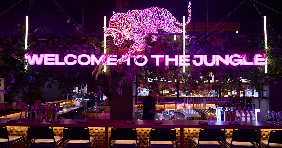 Jungle 8 – photo 1
